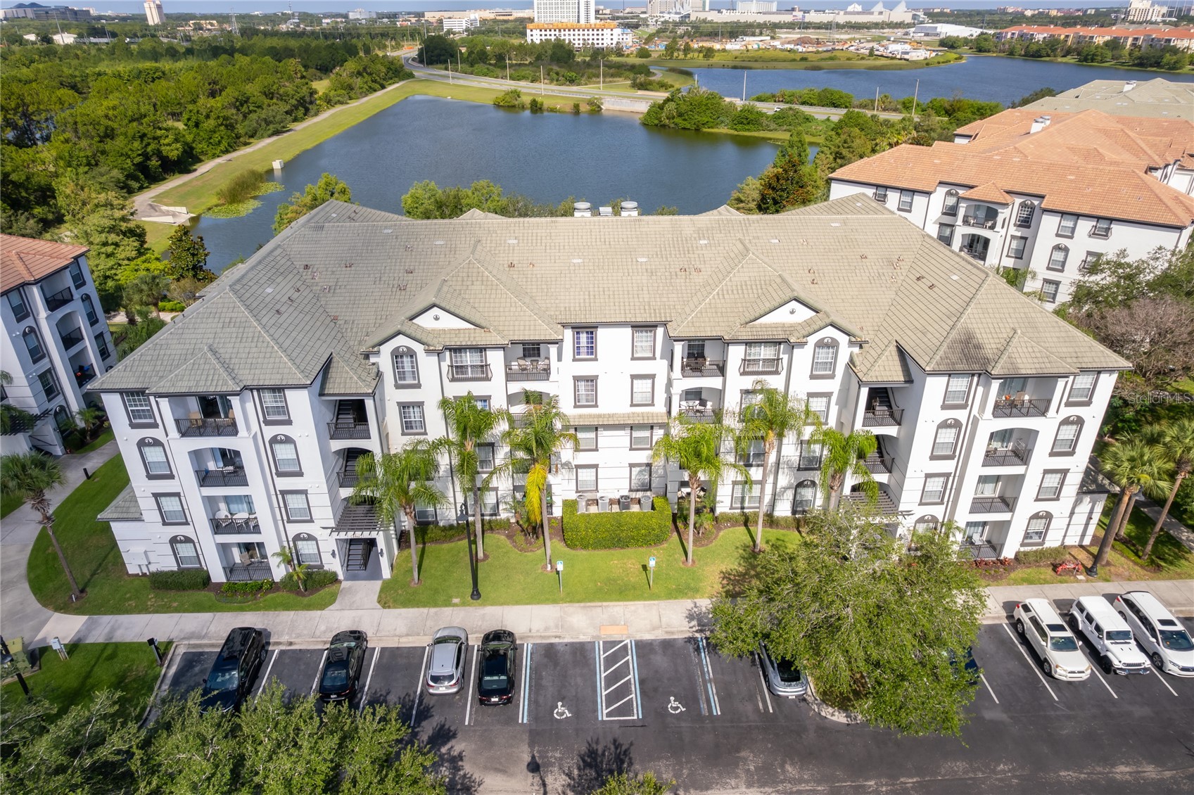 4102 BREAKVIEW DRIVE 40203
