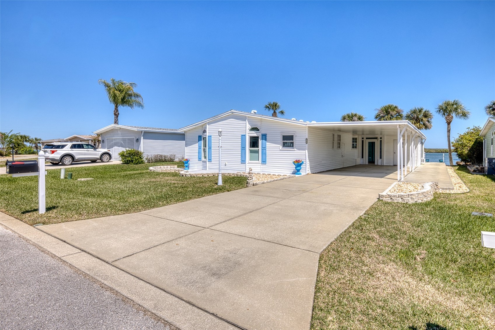 349 MARSH LANDING LOOP