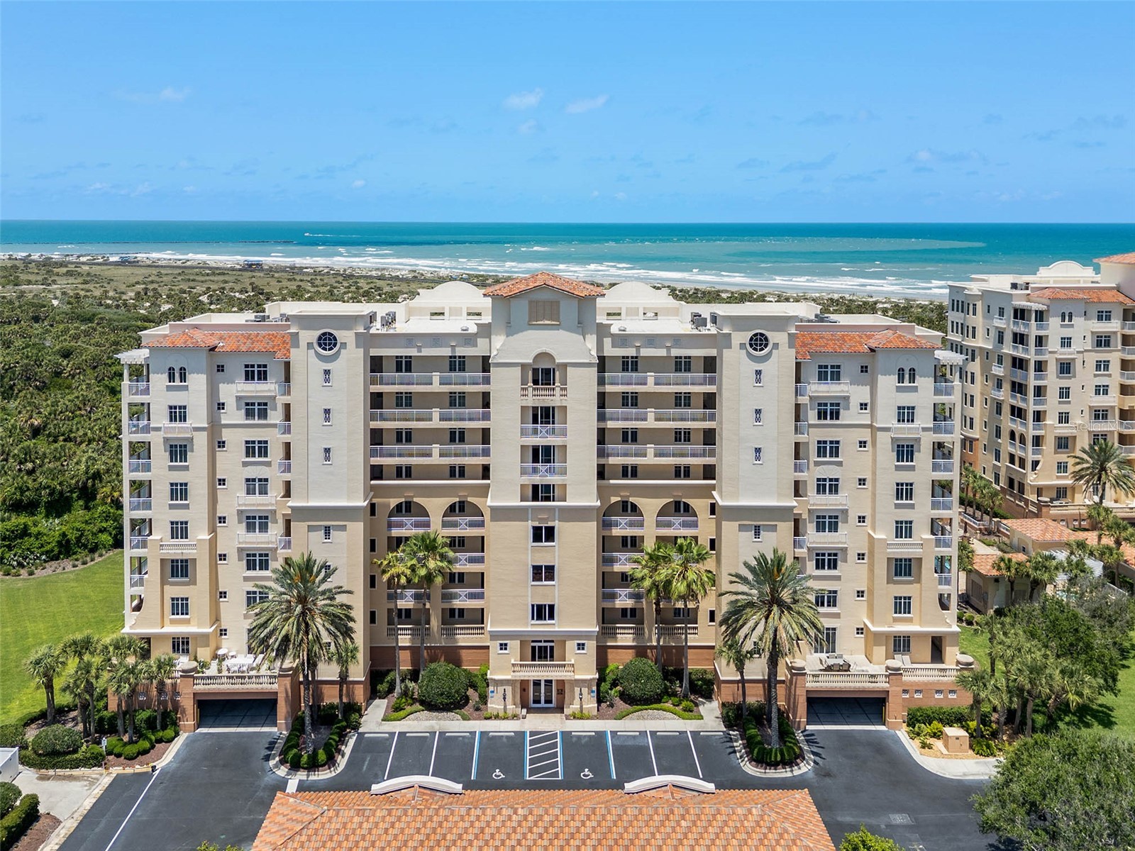 261 MINORCA BEACH WAY 606
