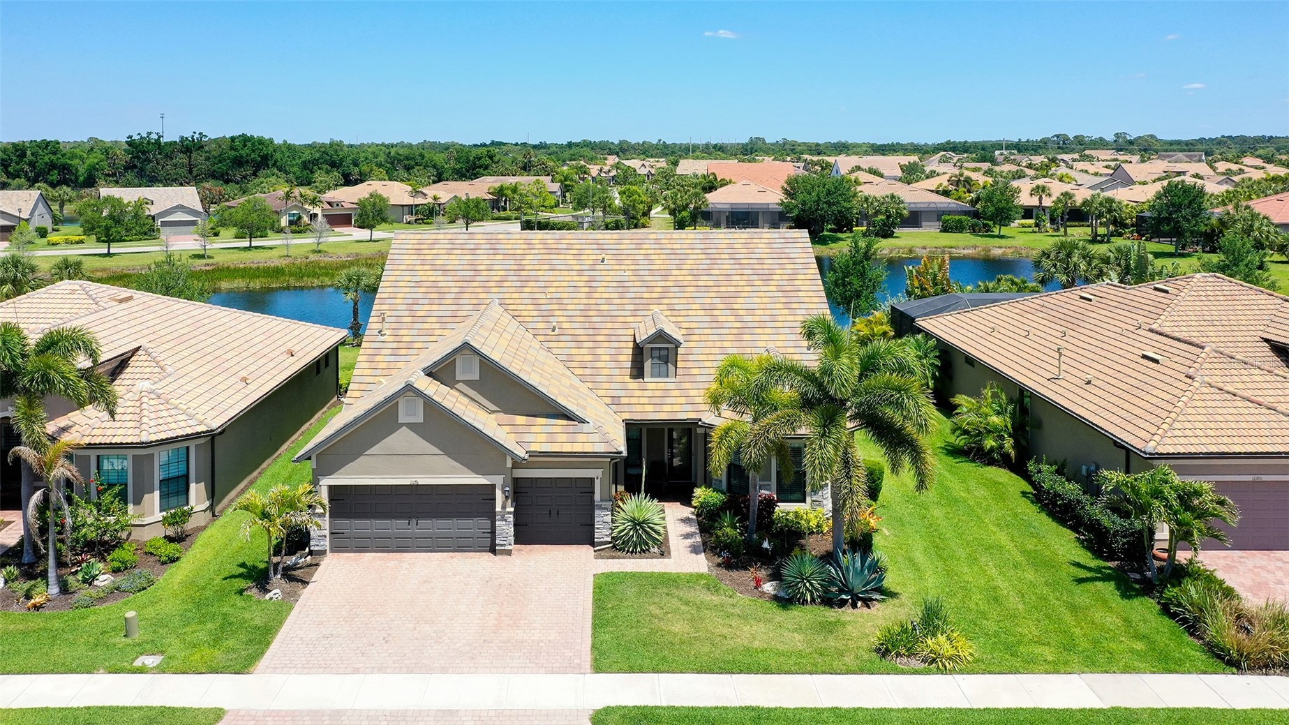 11176 ROSEATE COURT