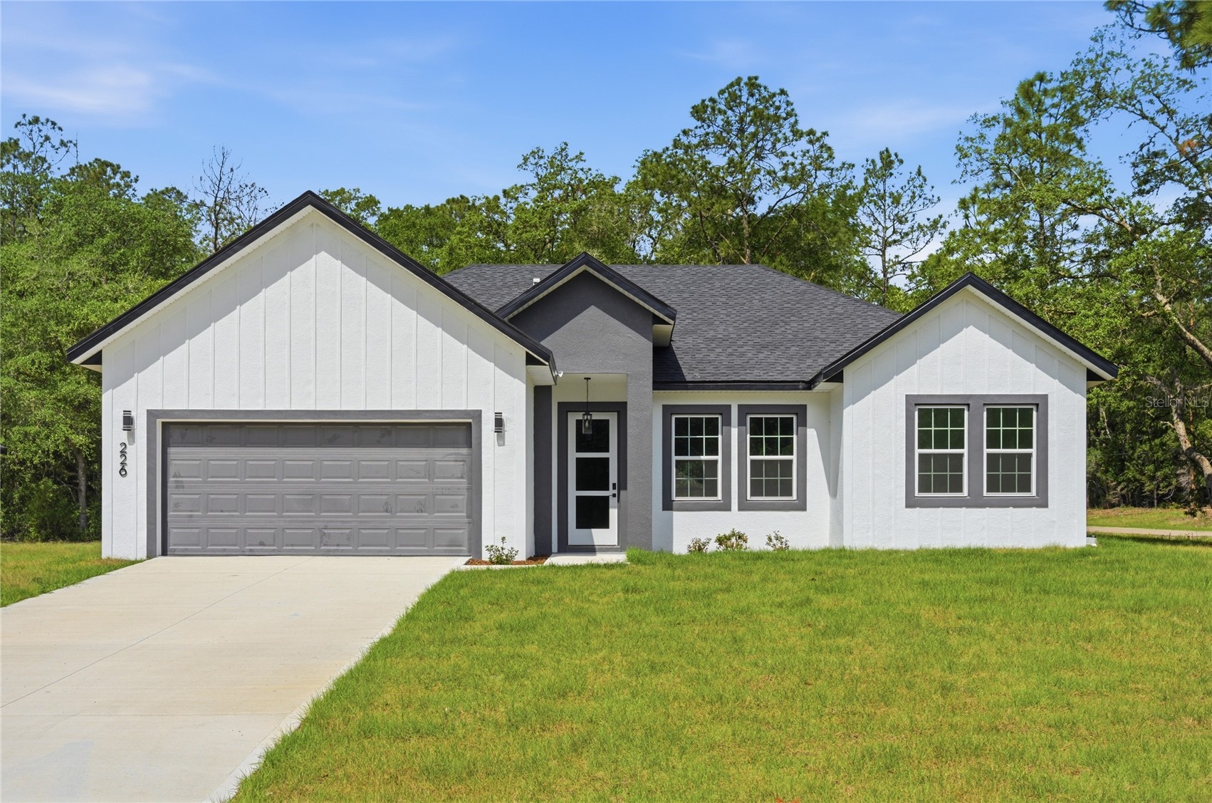 226 E CALDWELL DRIVE