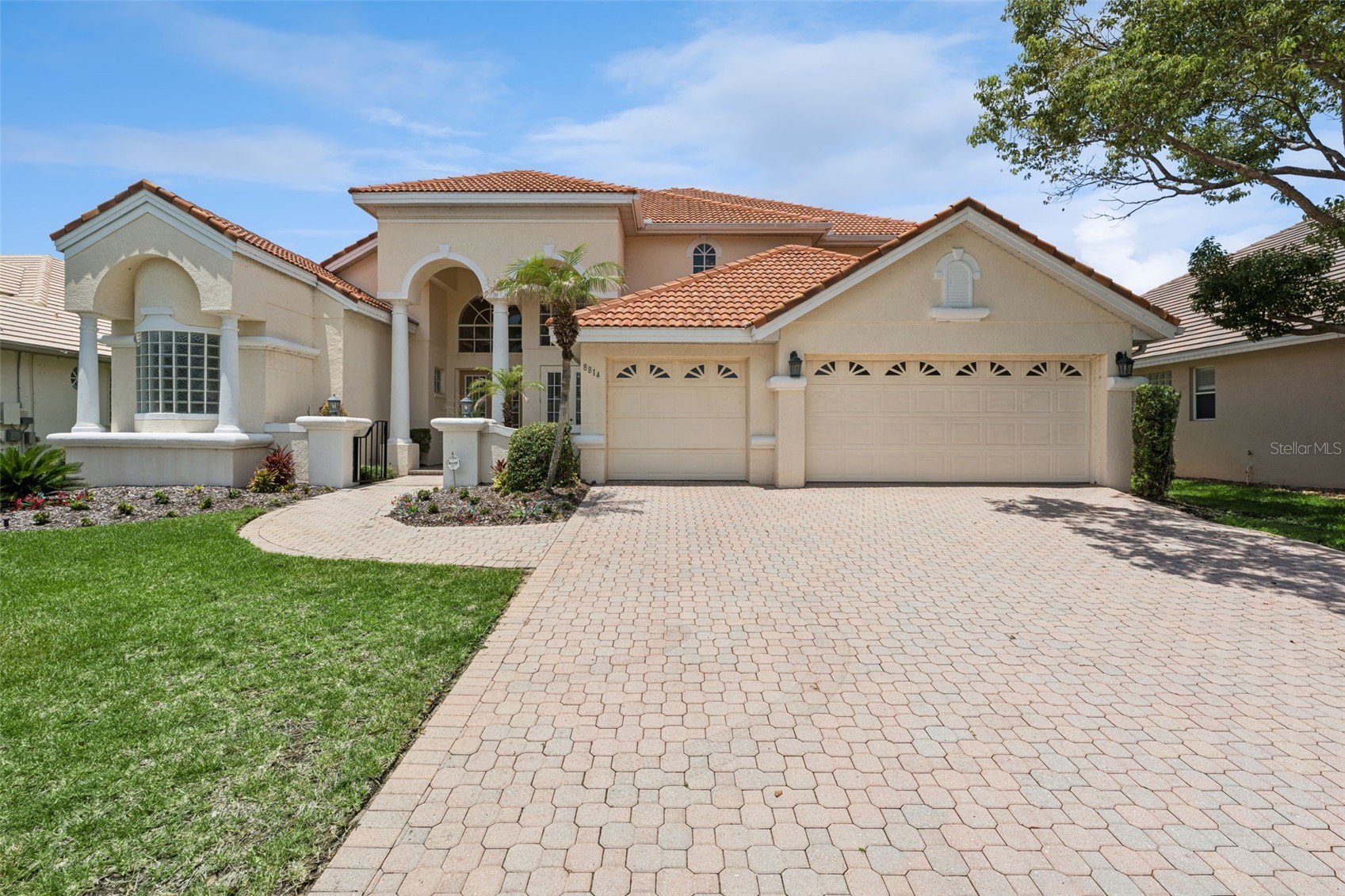 8814 PHILLIPS BAY DRIVE