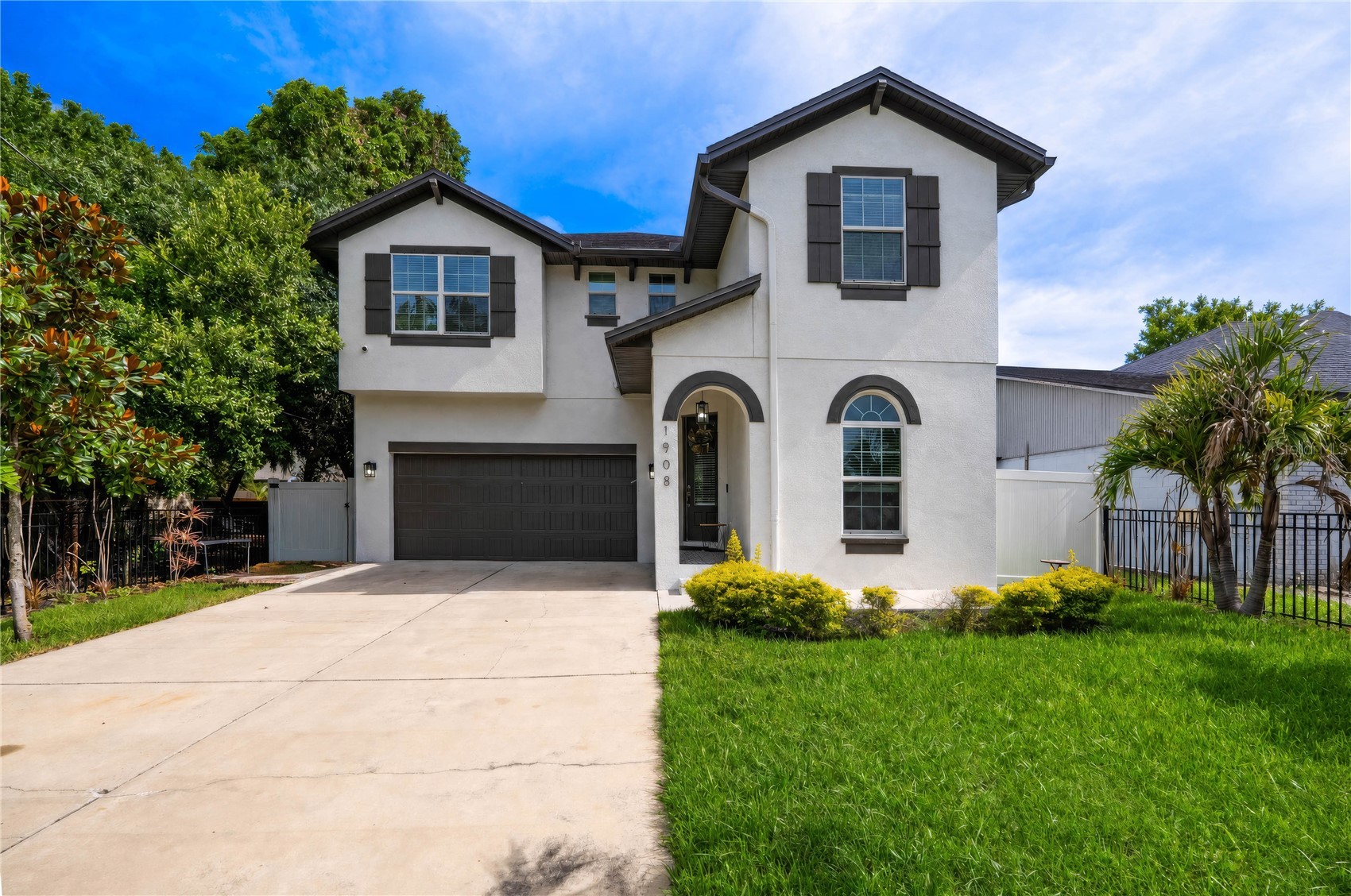 1908 W NASSAU STREET