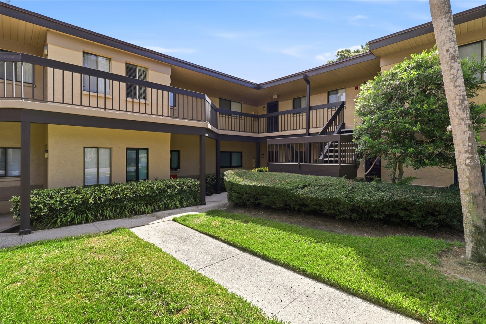 2685 SABAL SPRINGS CIRCLE 105