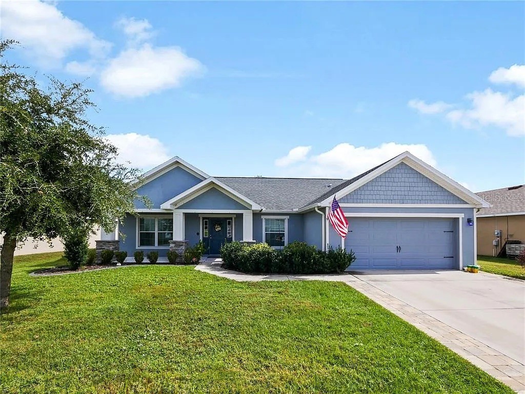 218 CATTAIL WAY