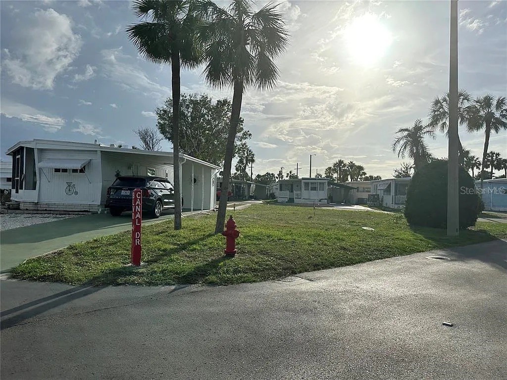 4851 W GANDY BOULEVARD B5L37