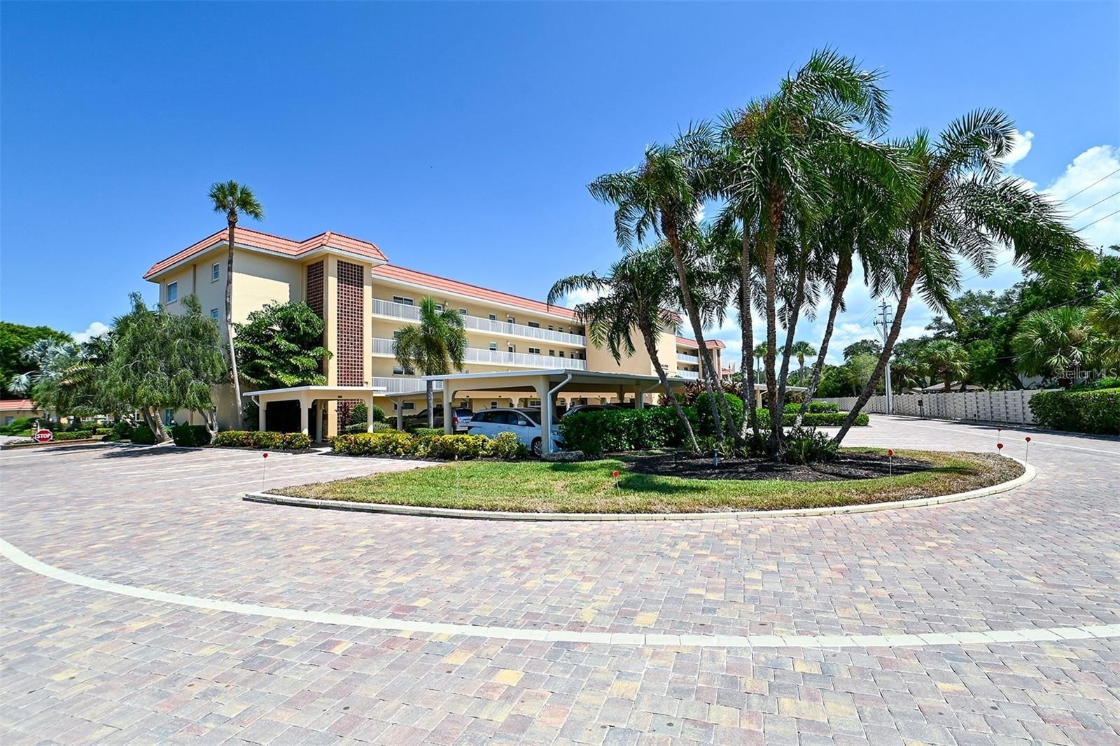 1215 S PORTOFINO DRIVE 202