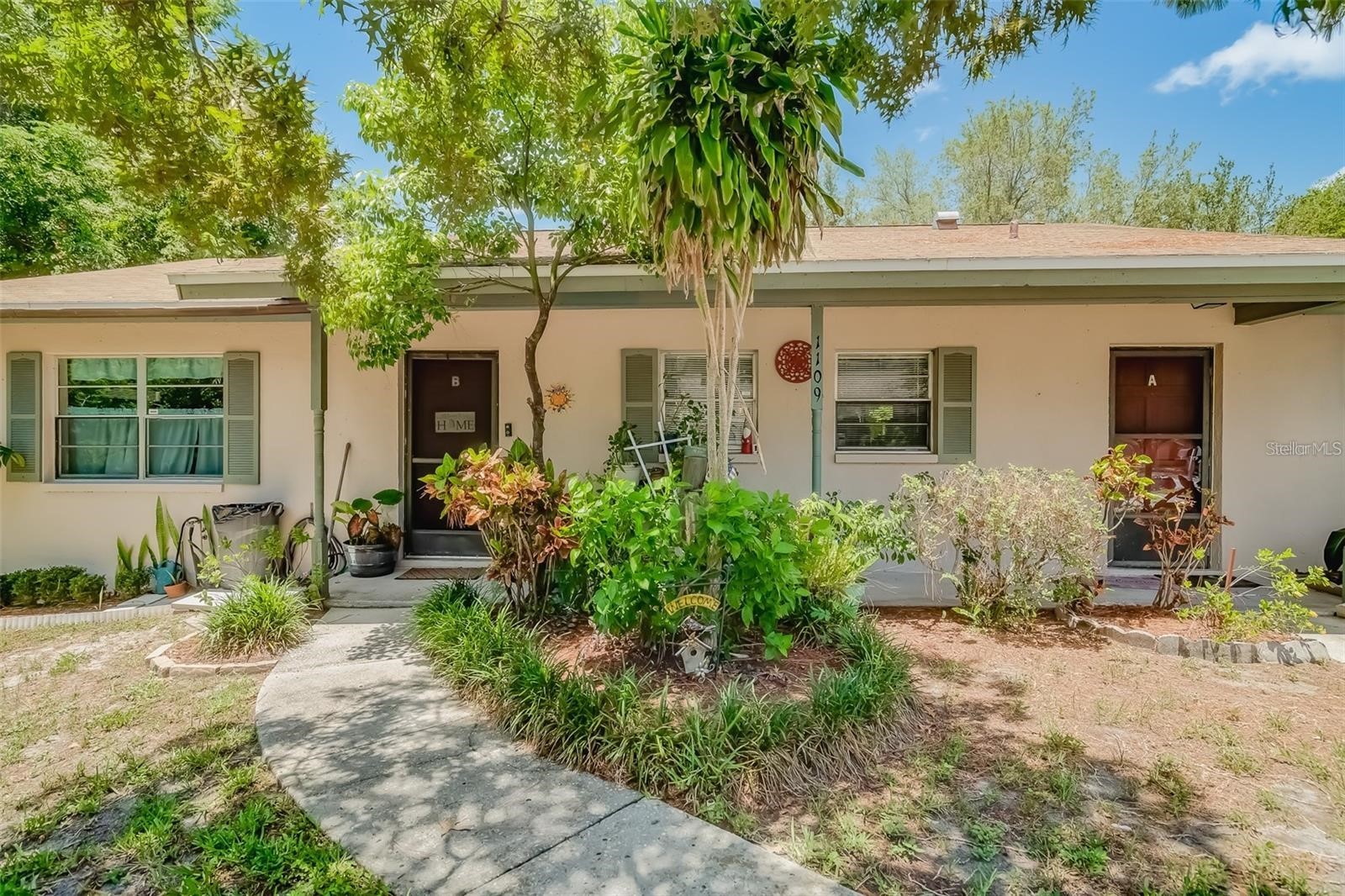 1109 E ROHE STREET A & B