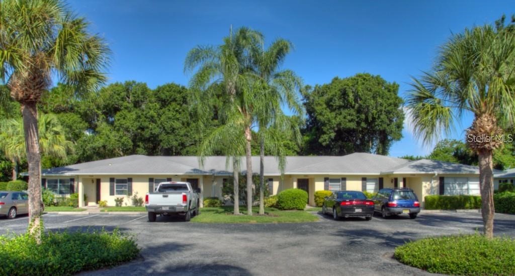 7062 W COUNTRY CLUB DRIVE N 7062
