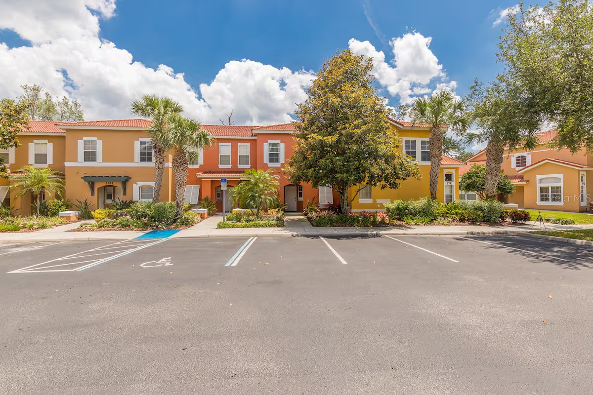 2743 SUN KEY PLACE