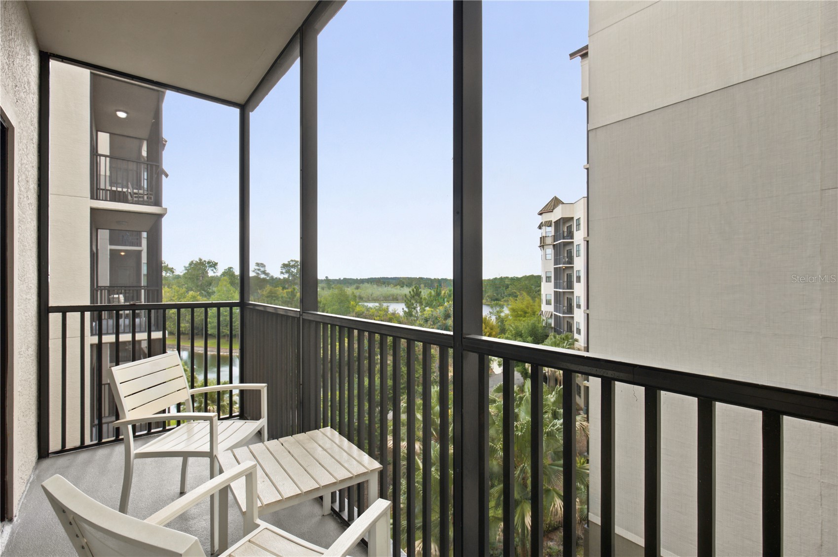 14501 GROVE RESORT AVENUE 1527