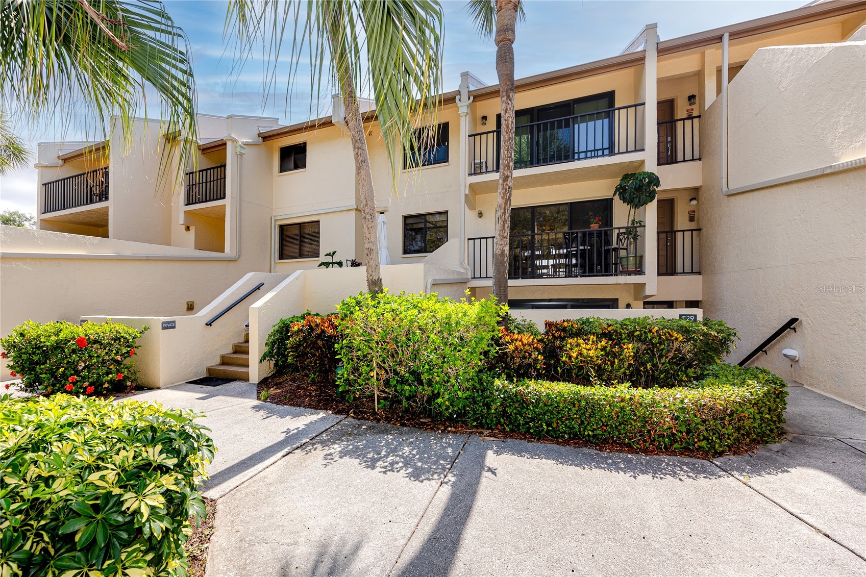 7530 SUNSHINE SKYWAY LANE S 115