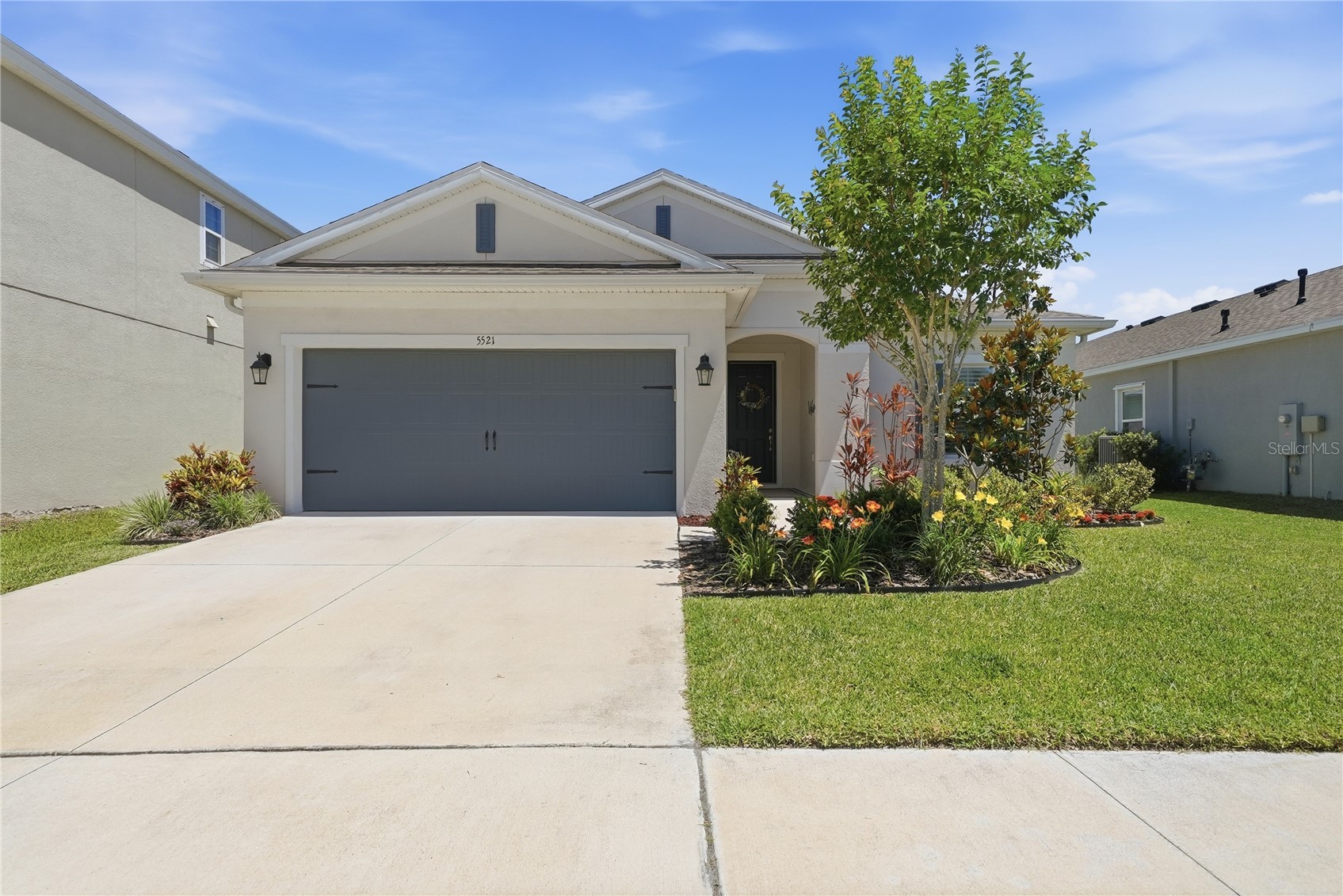 5521 LIMELIGHT DRIVE