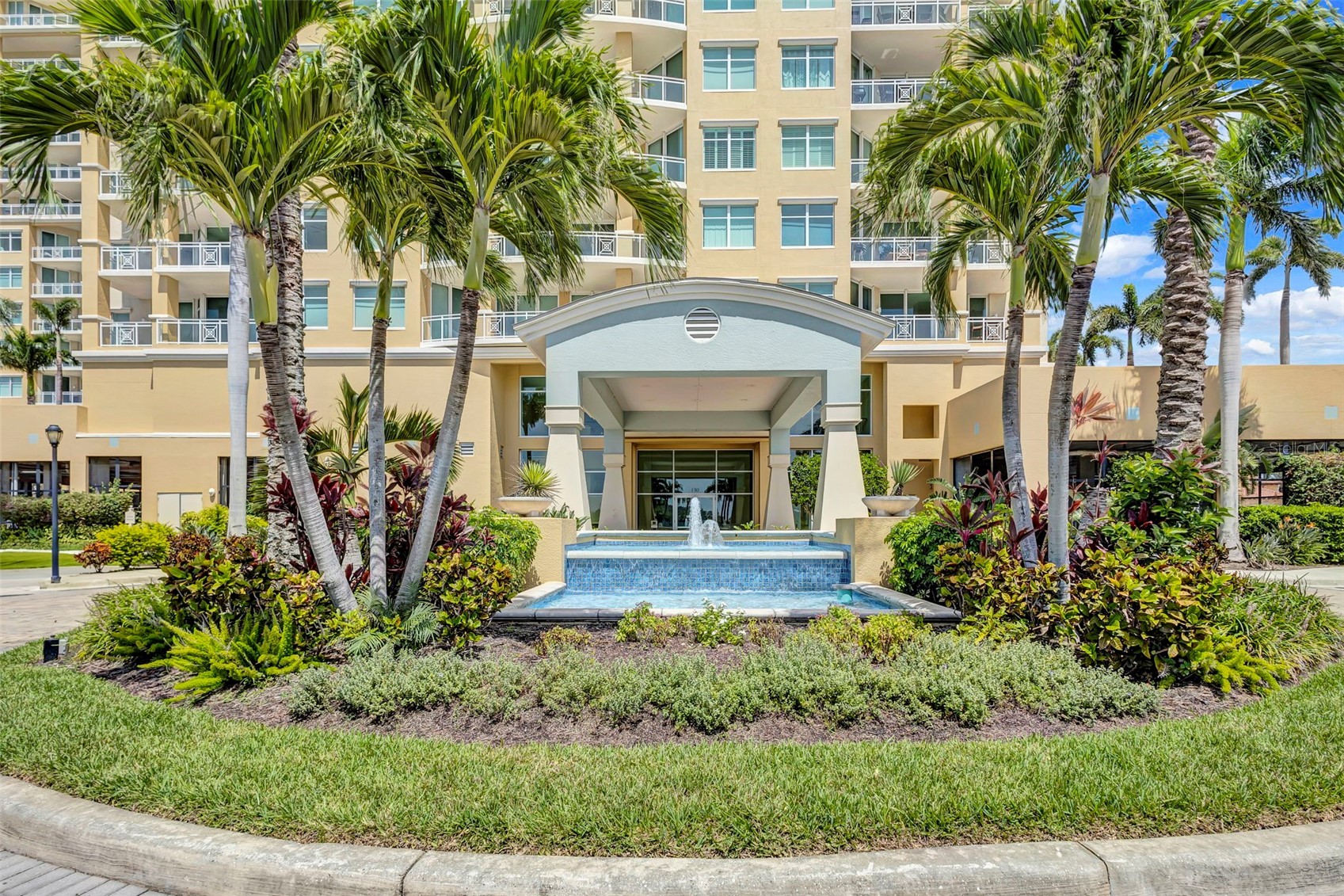 130 RIVIERA DUNES WAY 506