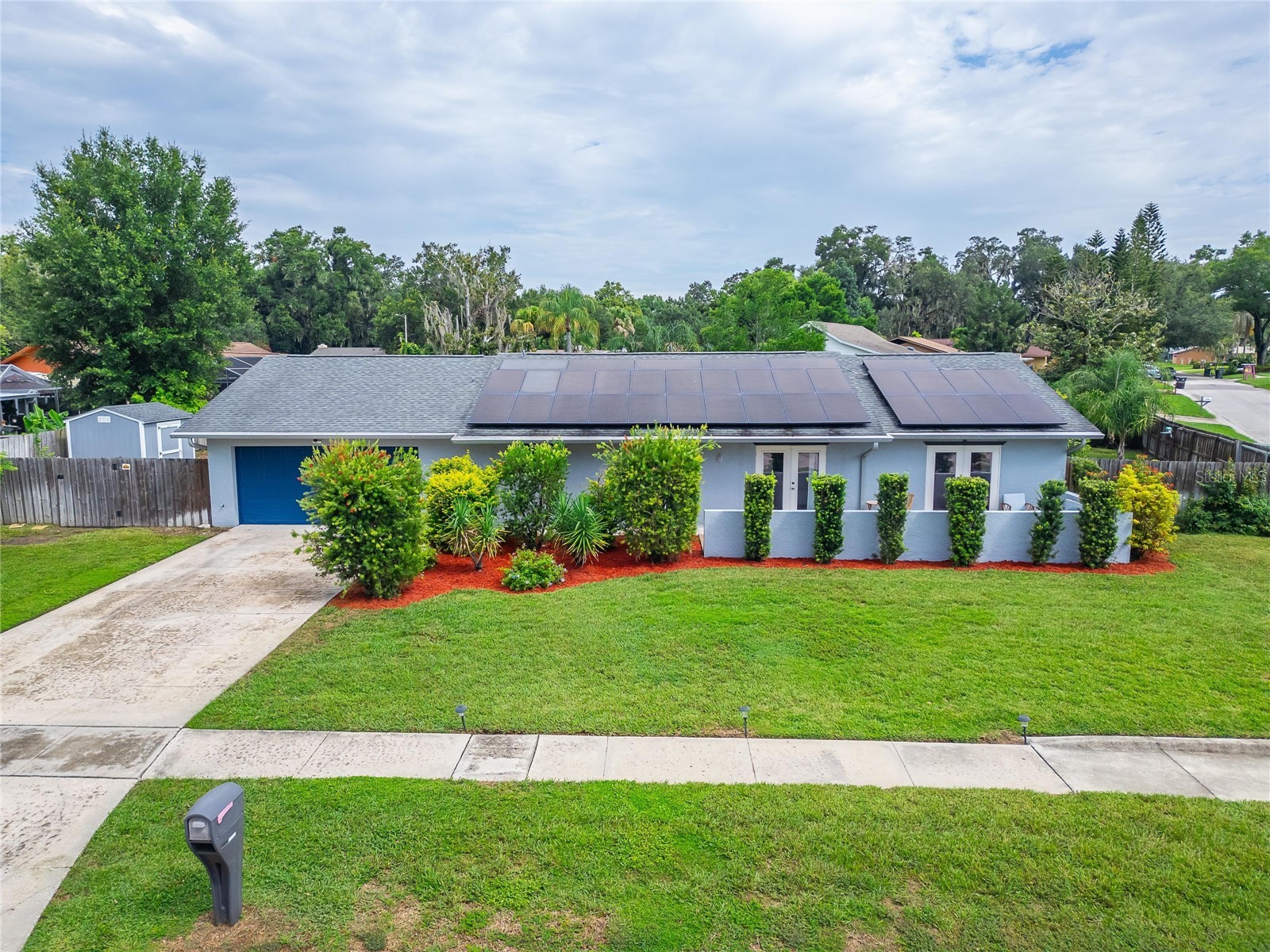1120 LAKEMONT DRIVE