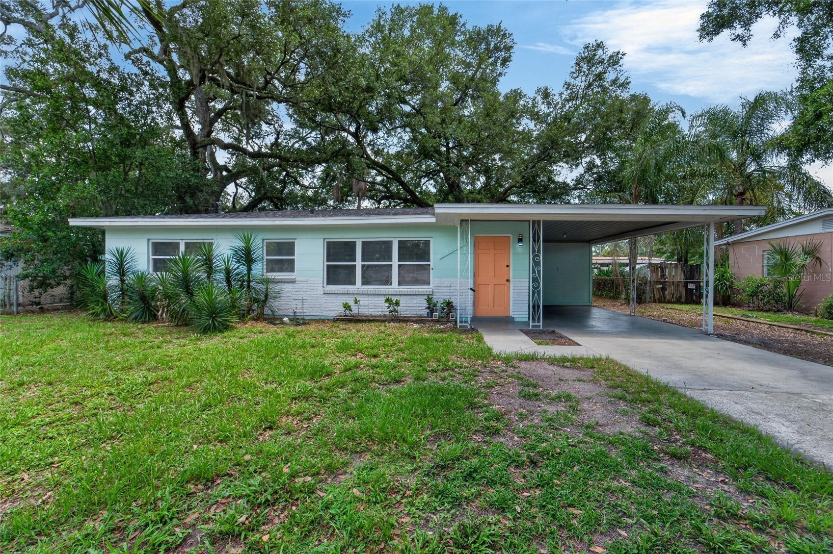 3009 E FERN STREET