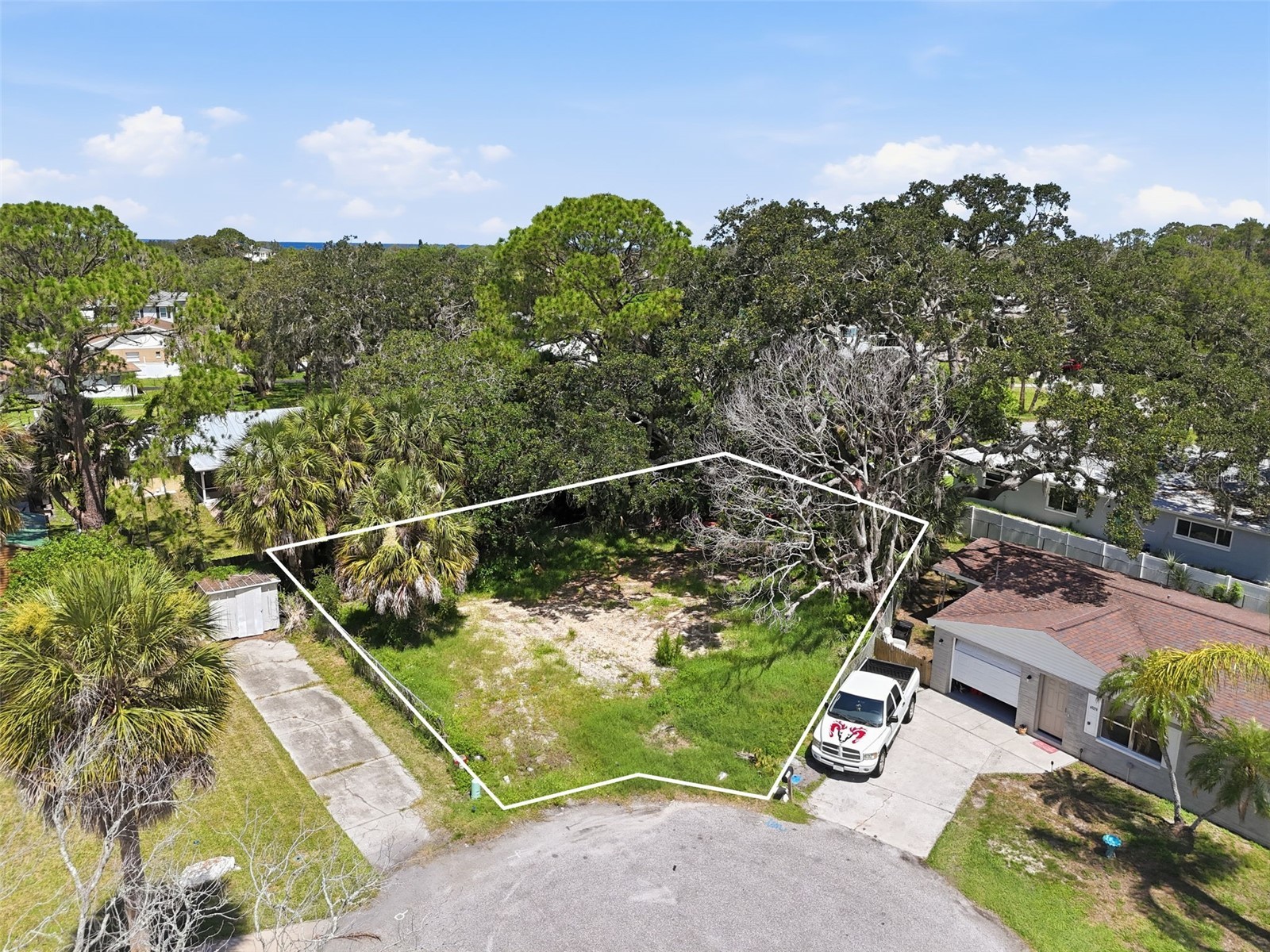 4925 AMHERST COURT