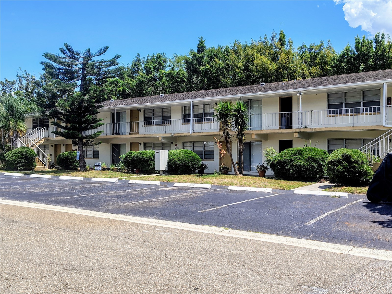 1903 RAINBOW DRIVE 10