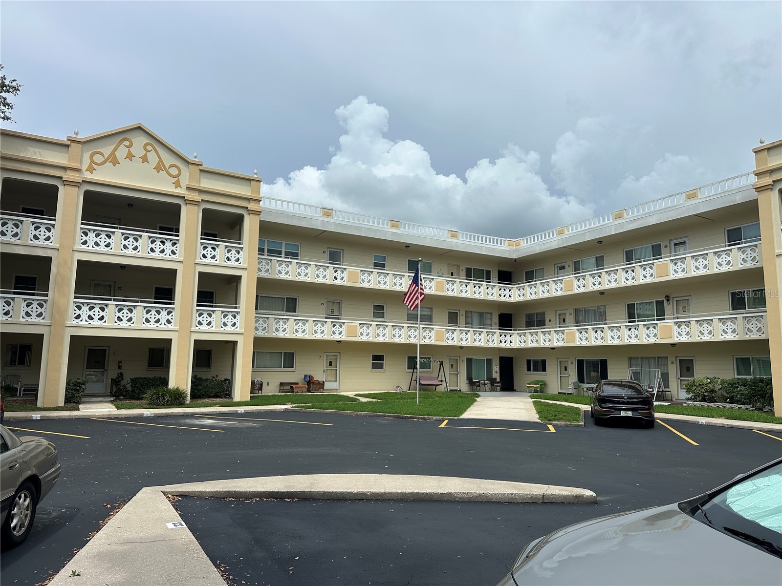 2285 ISRAELI DRIVE 29