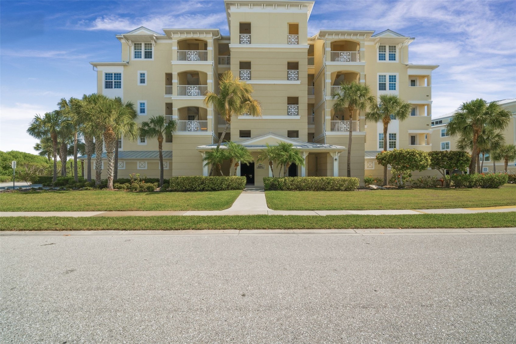 8561 AMBERJACK CIRCLE 302