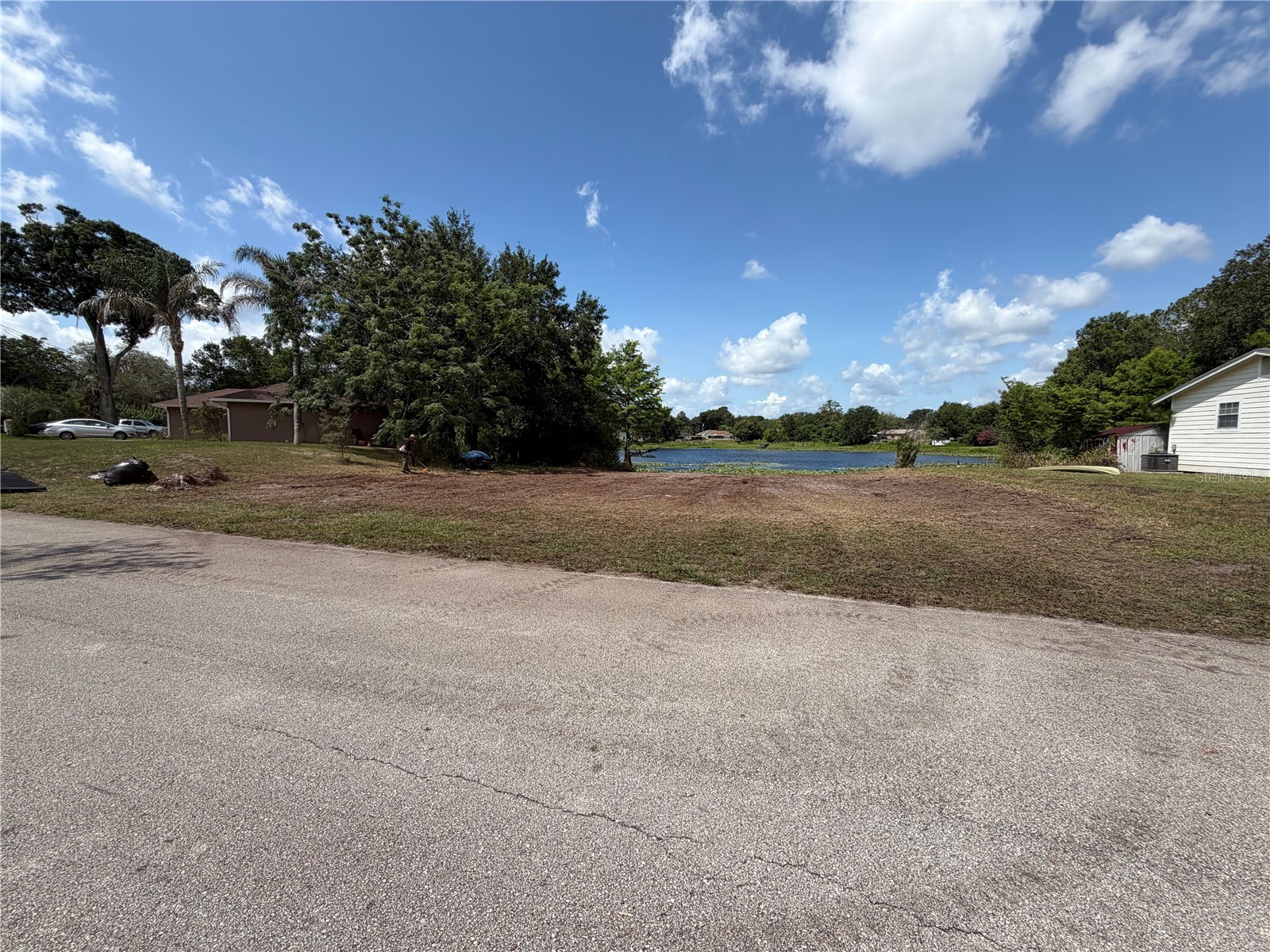 257 LAKE LANE