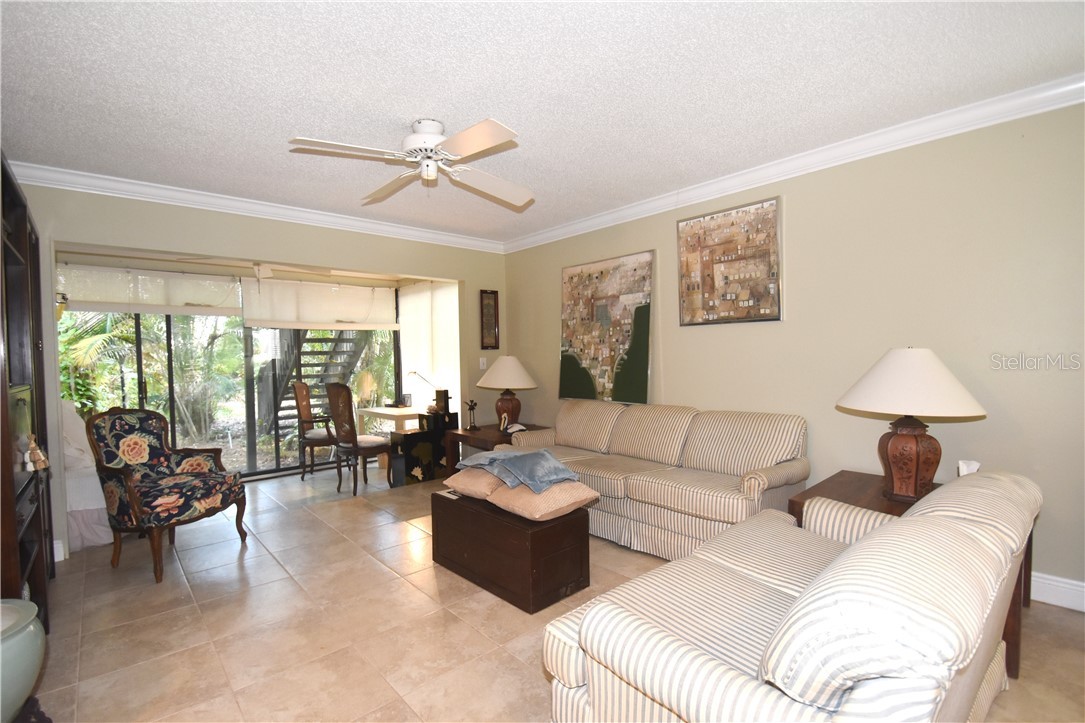 1716 GLENHOUSE DRIVE GL324