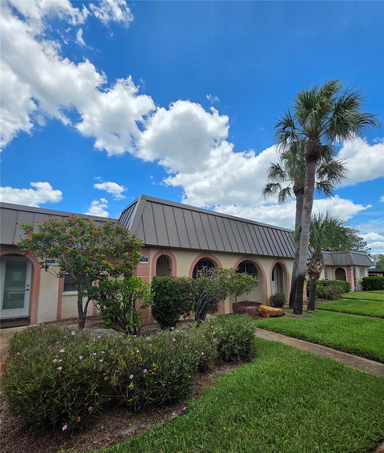 4461 RUSTIC DRIVE