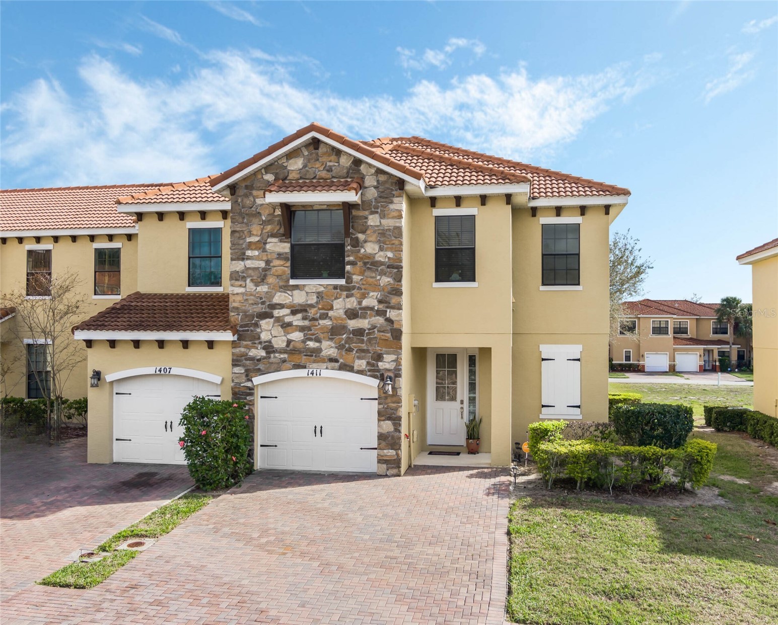 1411 PACIFIC ROAD