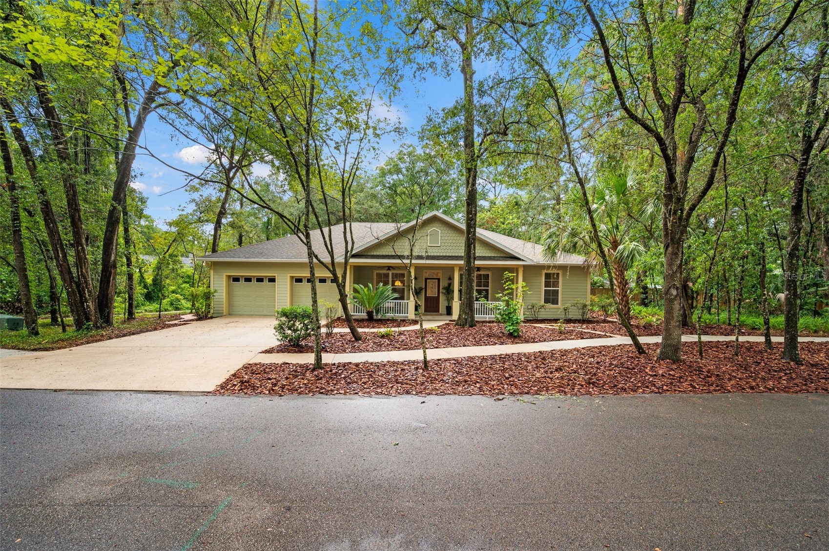 3883 SW 21ST DRIVE