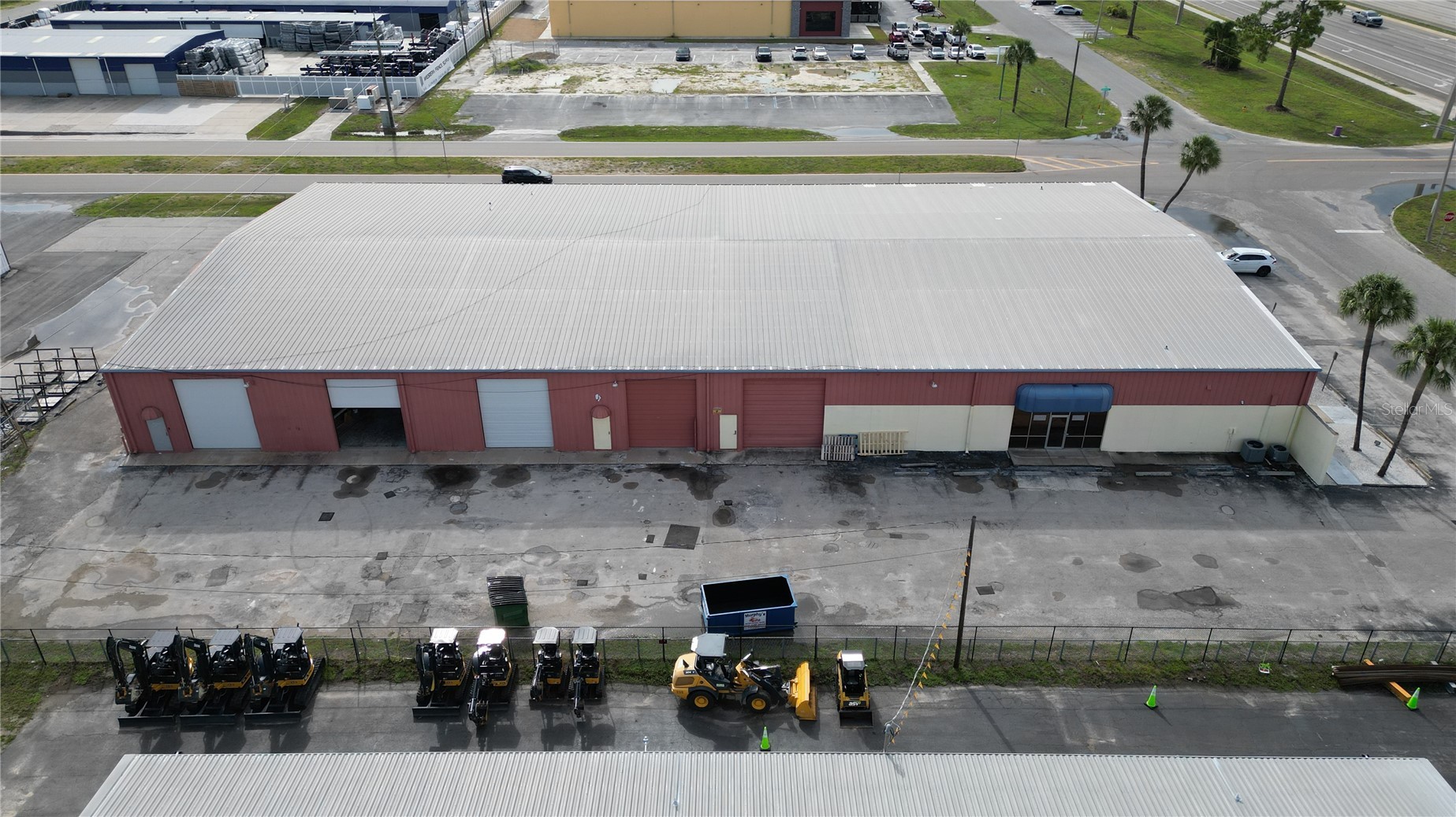 1109 TAMIAMI TRAIL 5