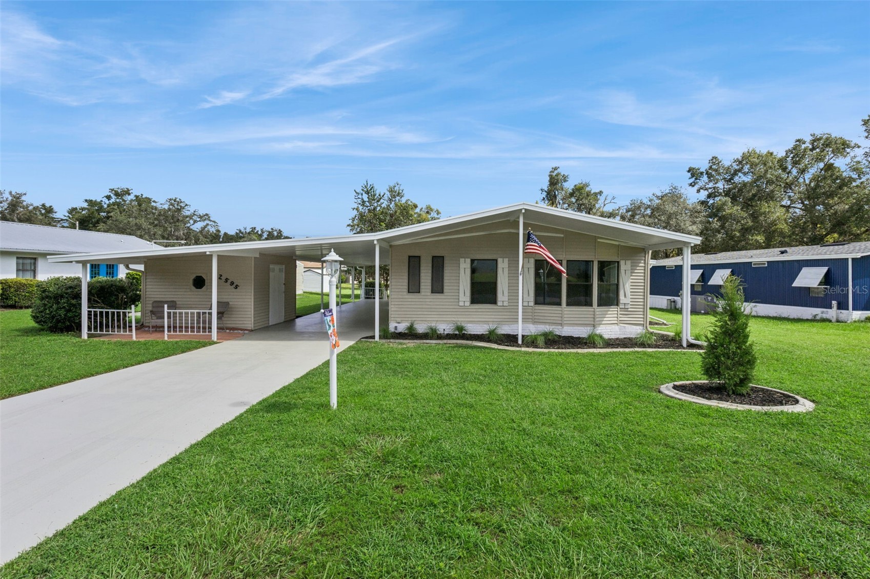 2595 E MONTE COURT