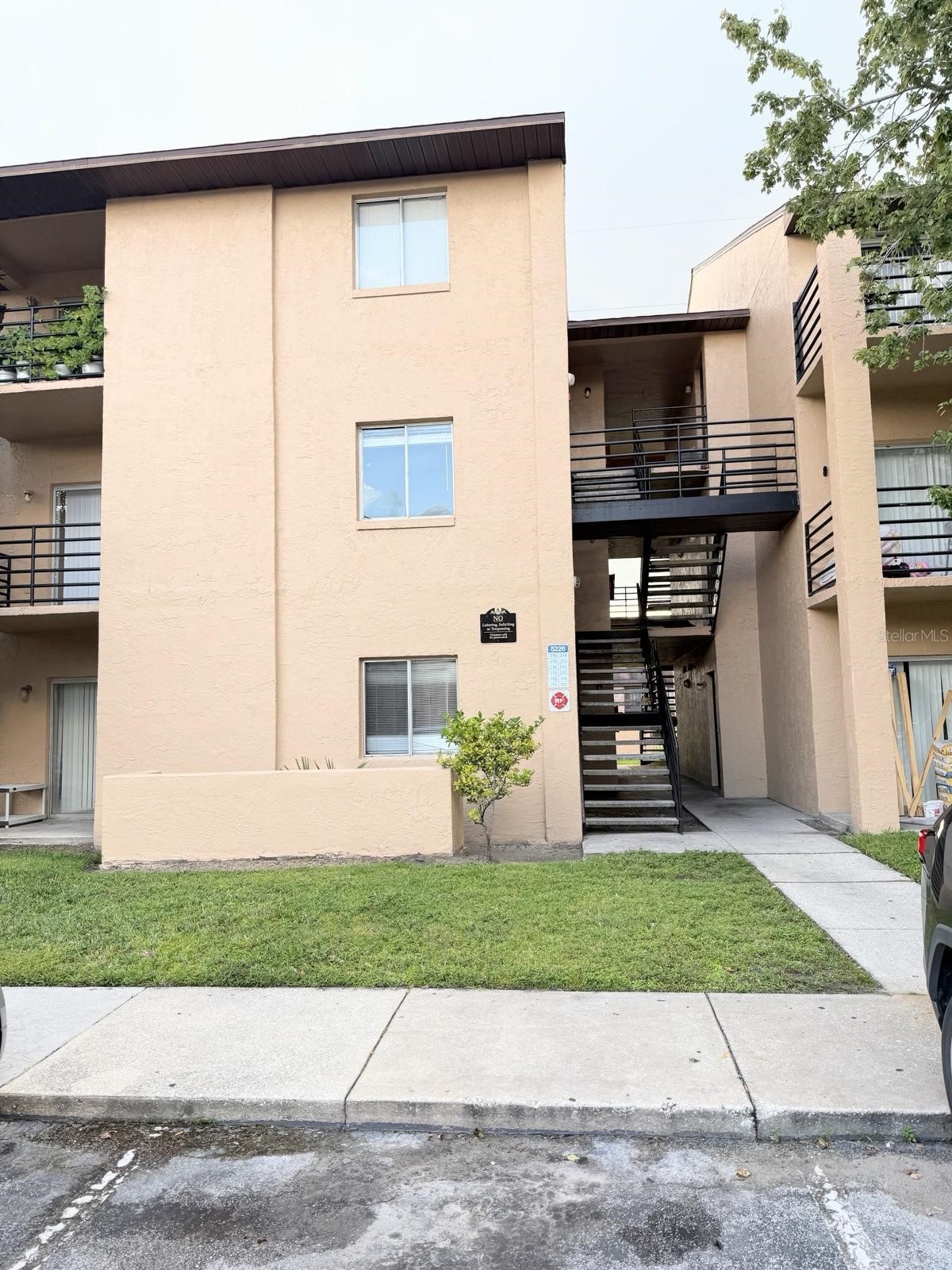 5226 VIA HACIENDA CIRCLE A215