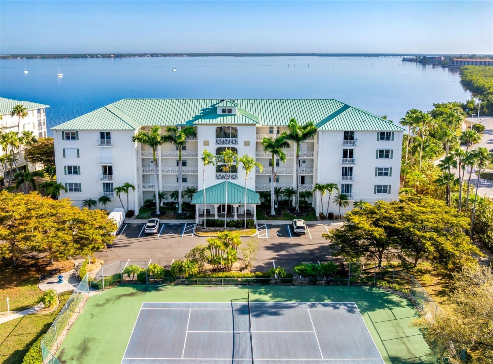 200 HARBOR WALK DRIVE 354