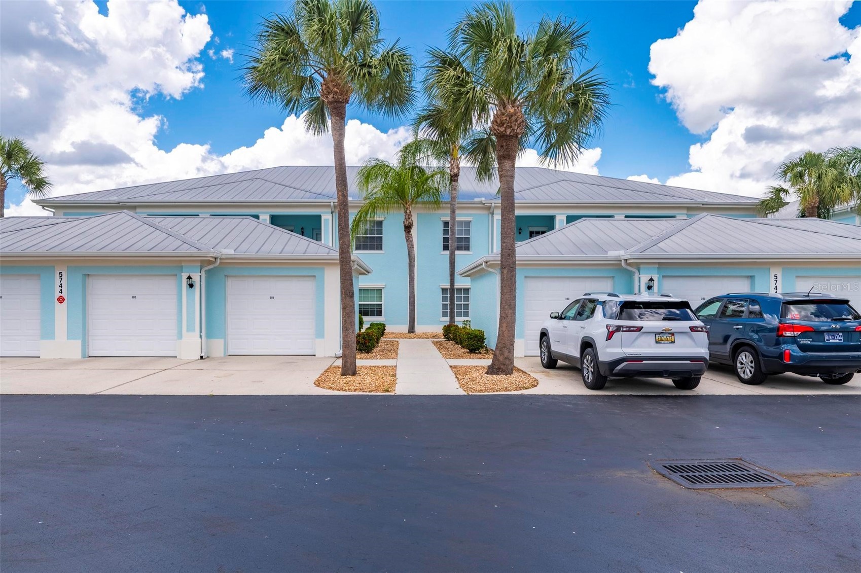 5744 SABAL TRACE DRIVE 201