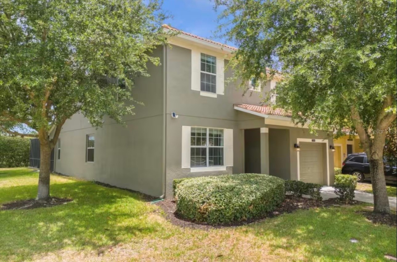 2989 BANANA PALM DRIVE