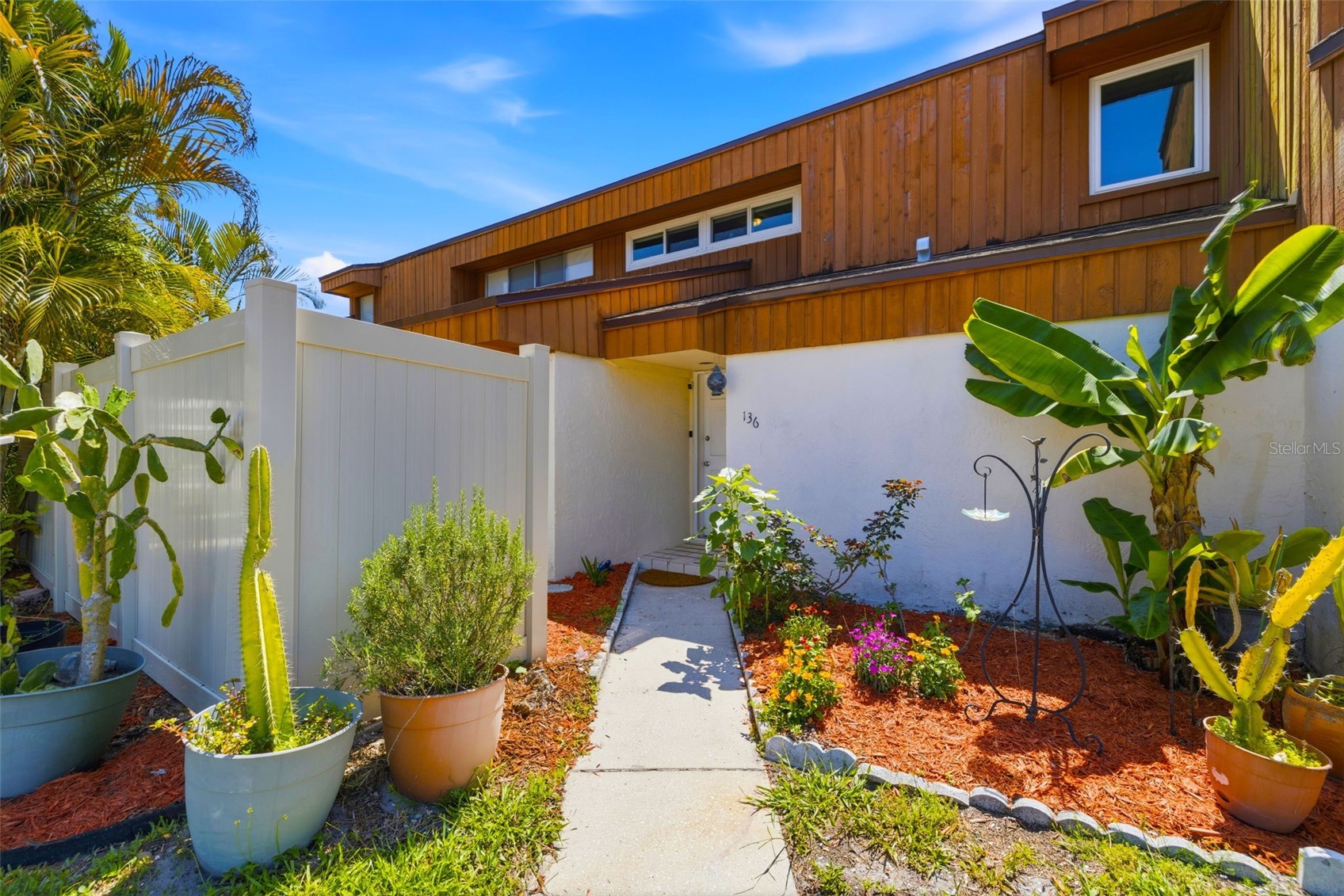 2074 SUNSET POINT ROAD 136
