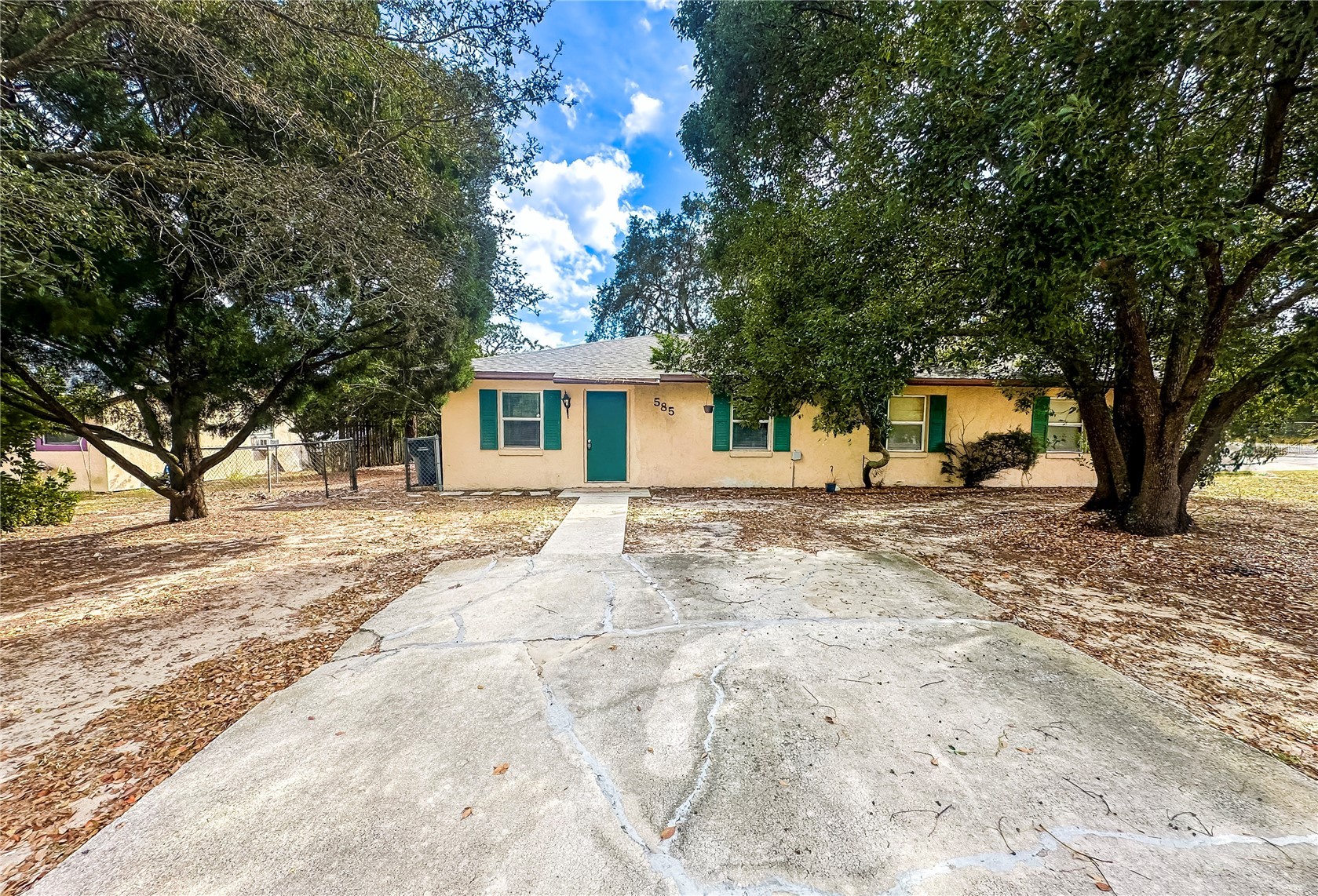 585 N SCENIC HIGHWAY 585