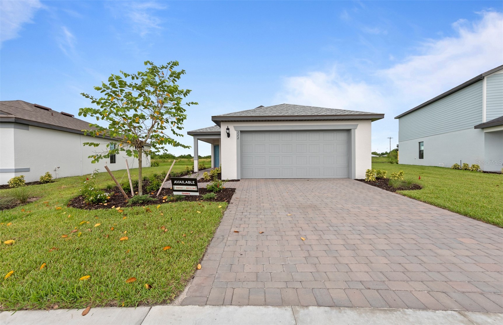 810 BALLEBY TRAIL