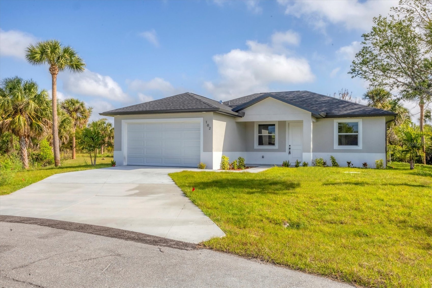 405 SUNSET ROAD N