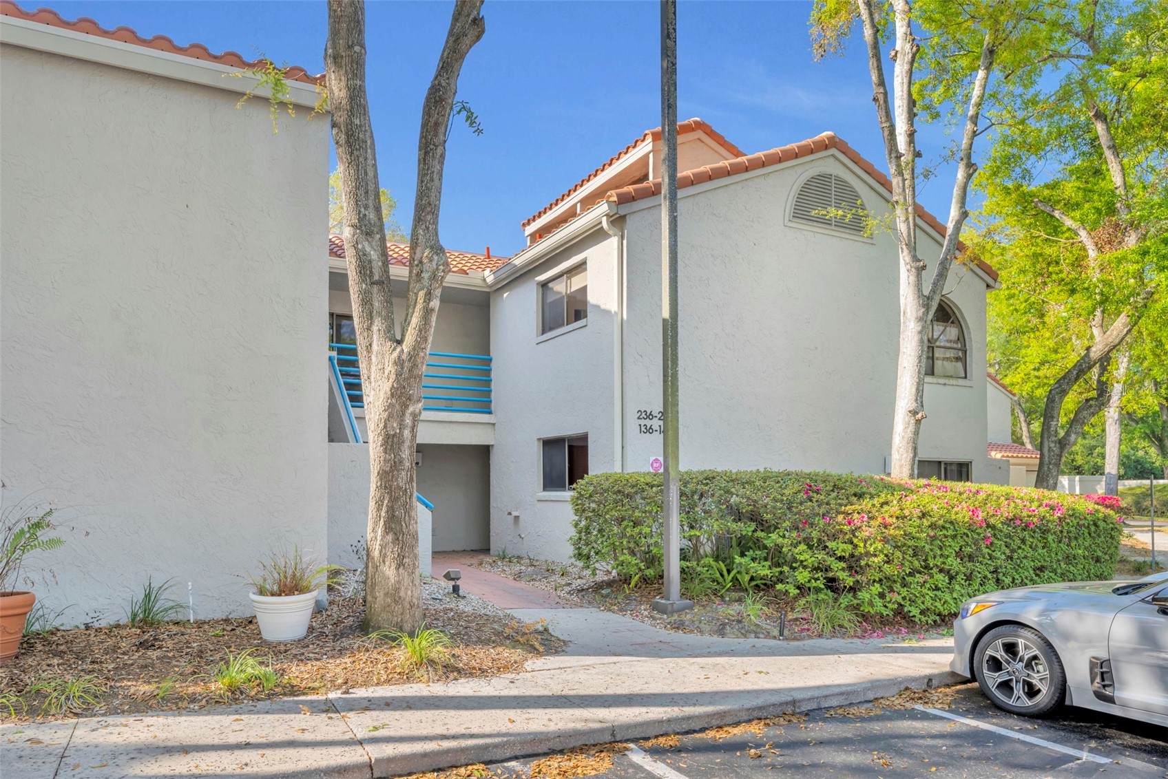 1000 WINDERLEY PLACE 239