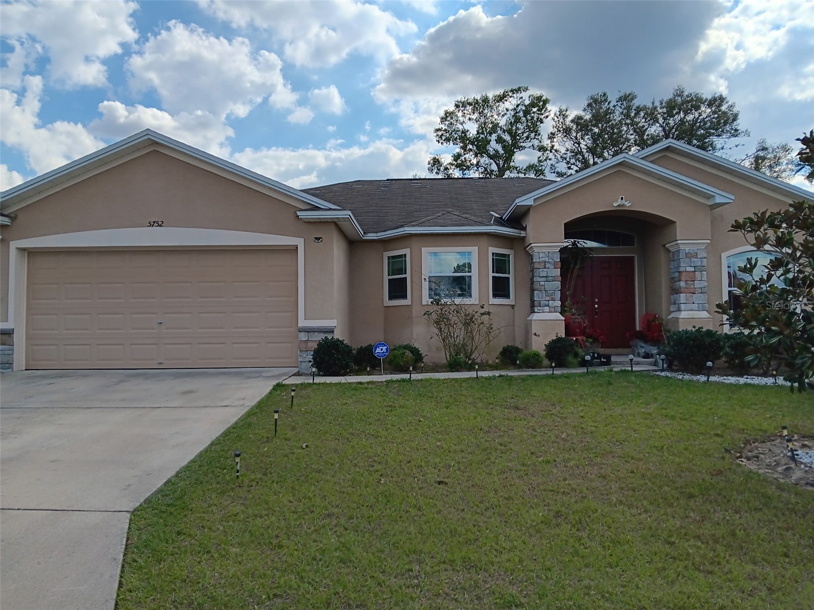 5752 WOODRUFF WAY