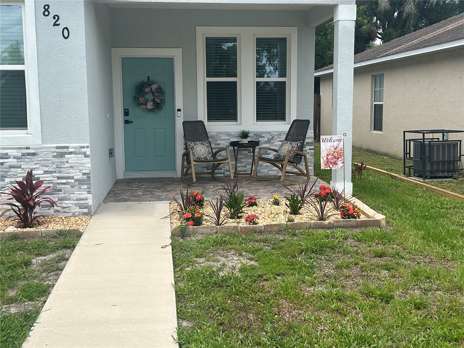 820 PECAN AVENUE
