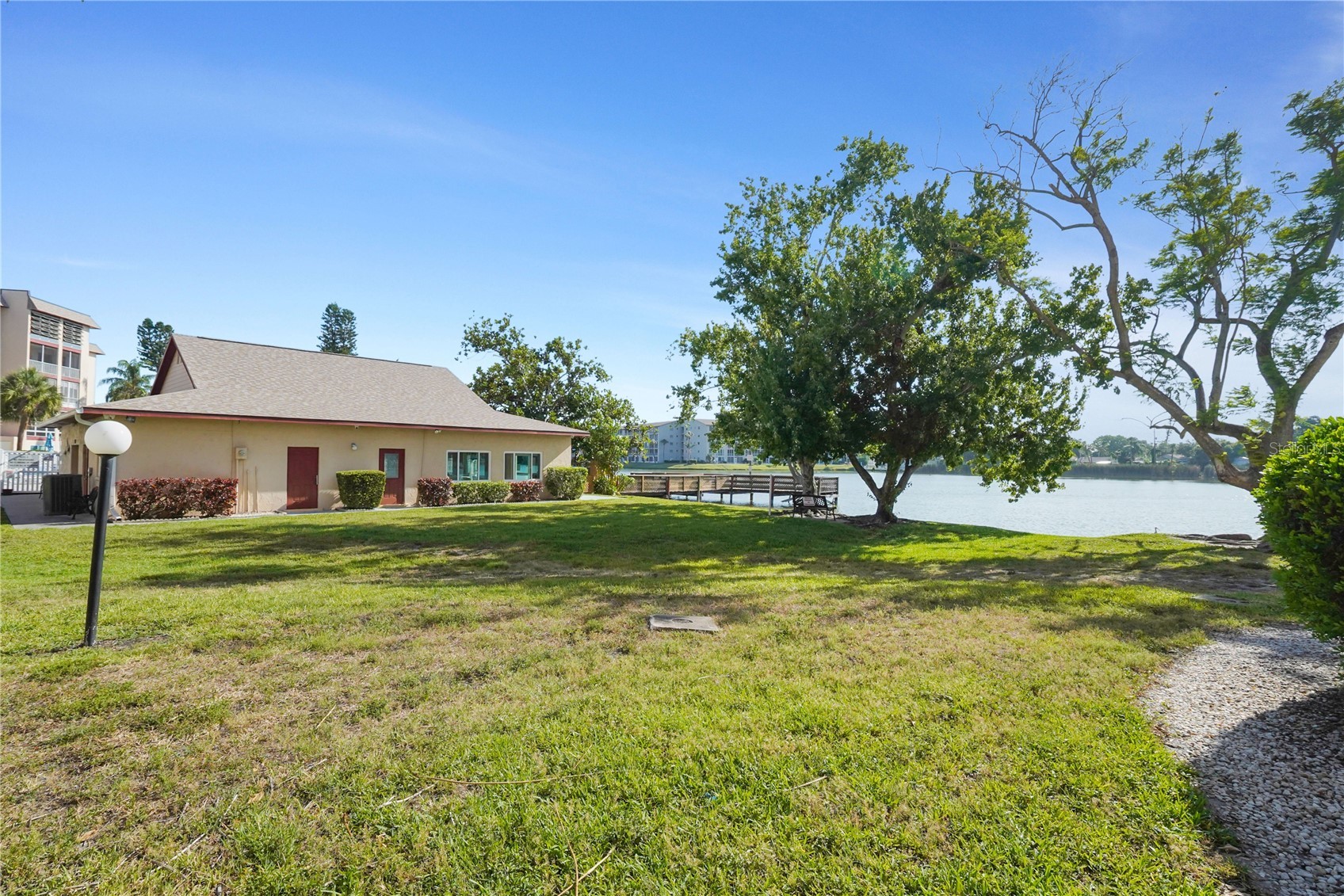 4013 LAKE BAYSHORE DR 107