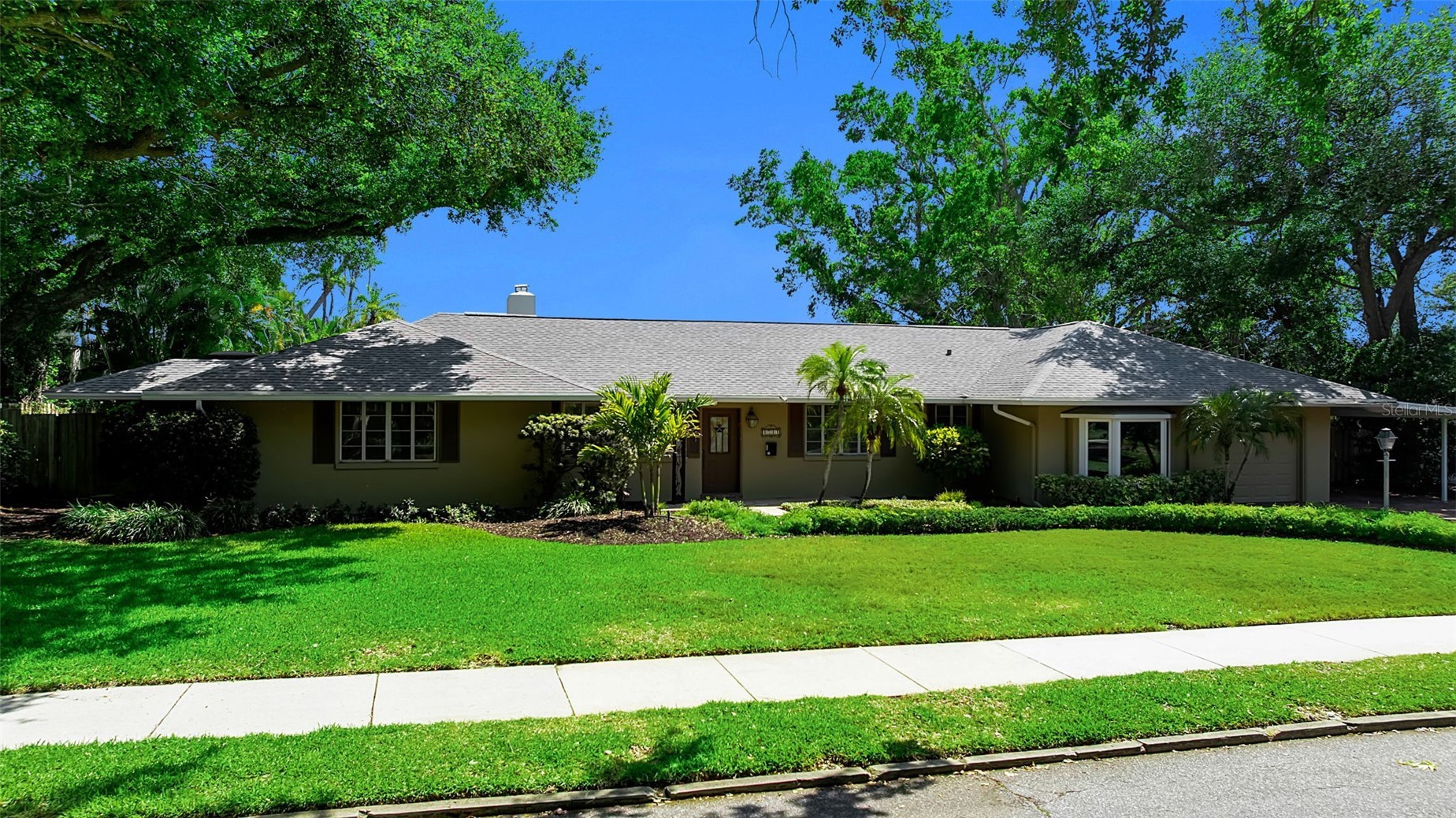 1714 SOUTH DRIVE