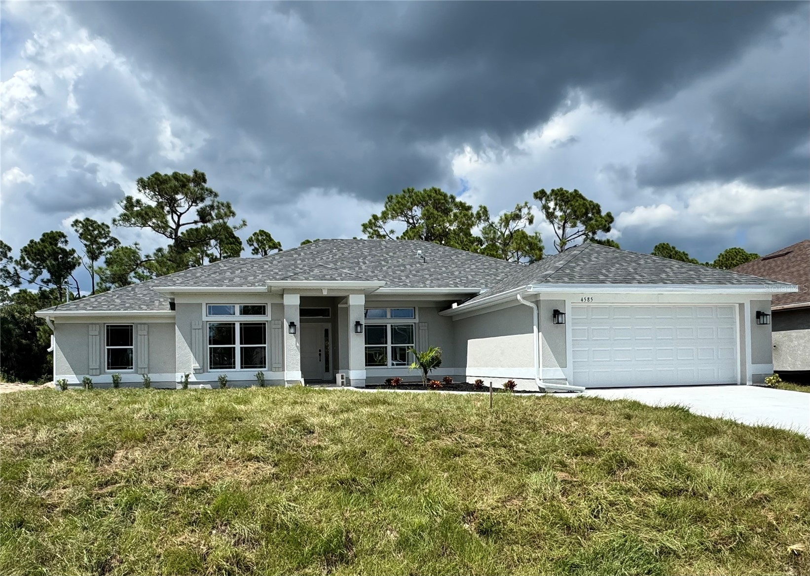 4585 FERNWAY DR.