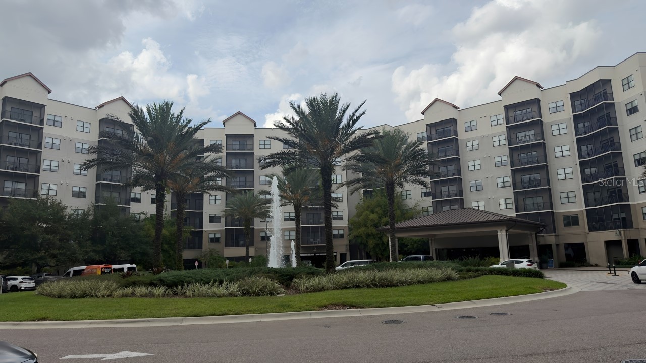 14501 GROVE RESORT AVENUE 3303