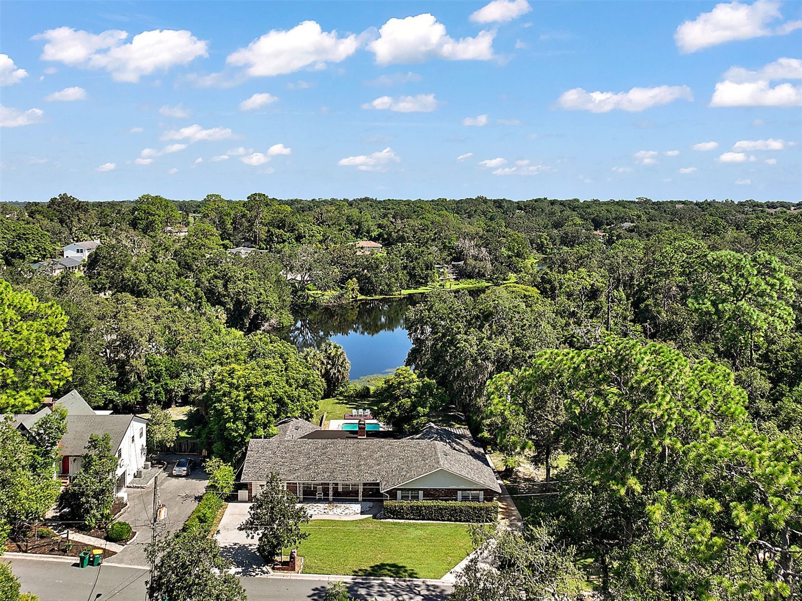 705 SUMMIT COURT