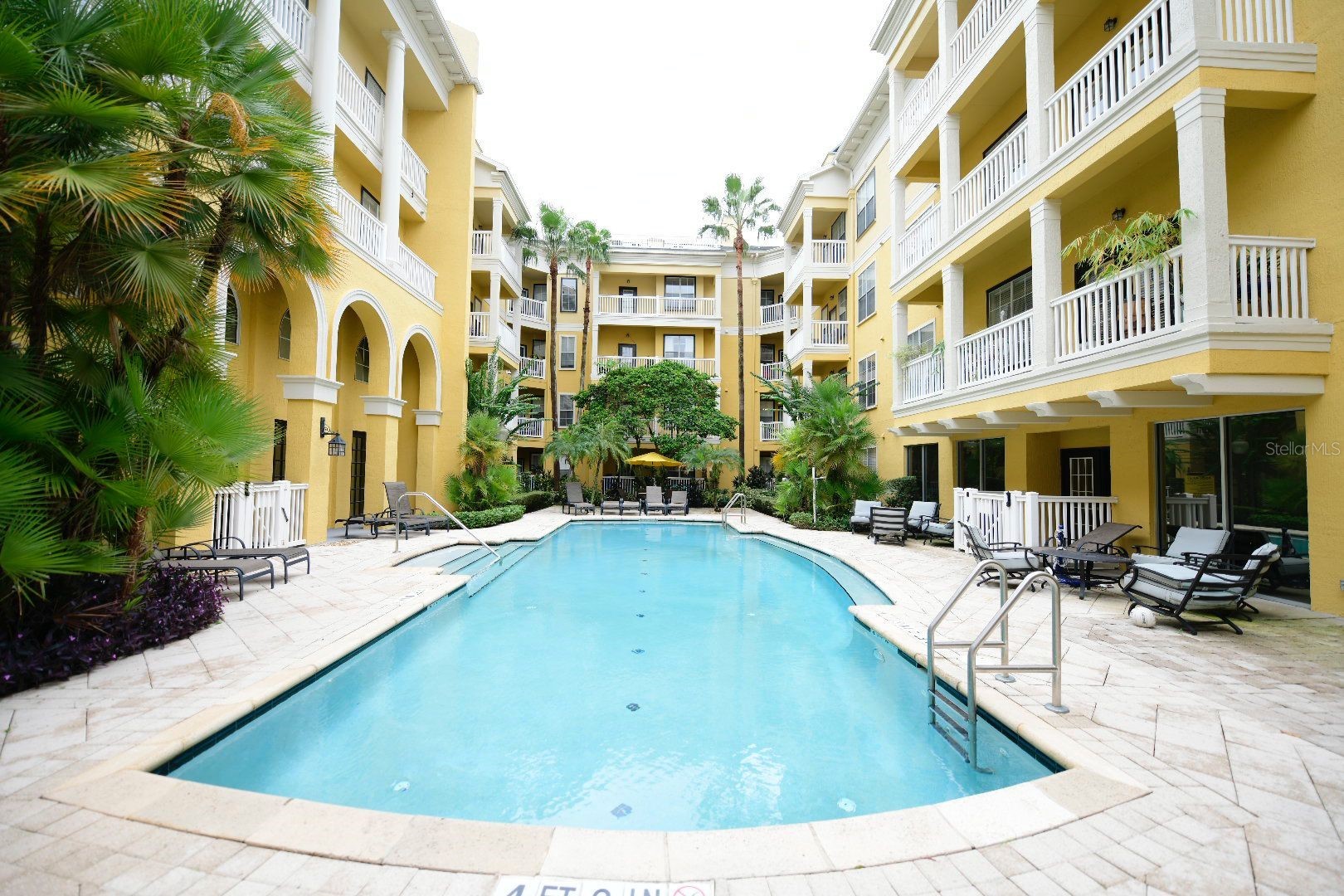 860 N ORANGE AVENUE 213