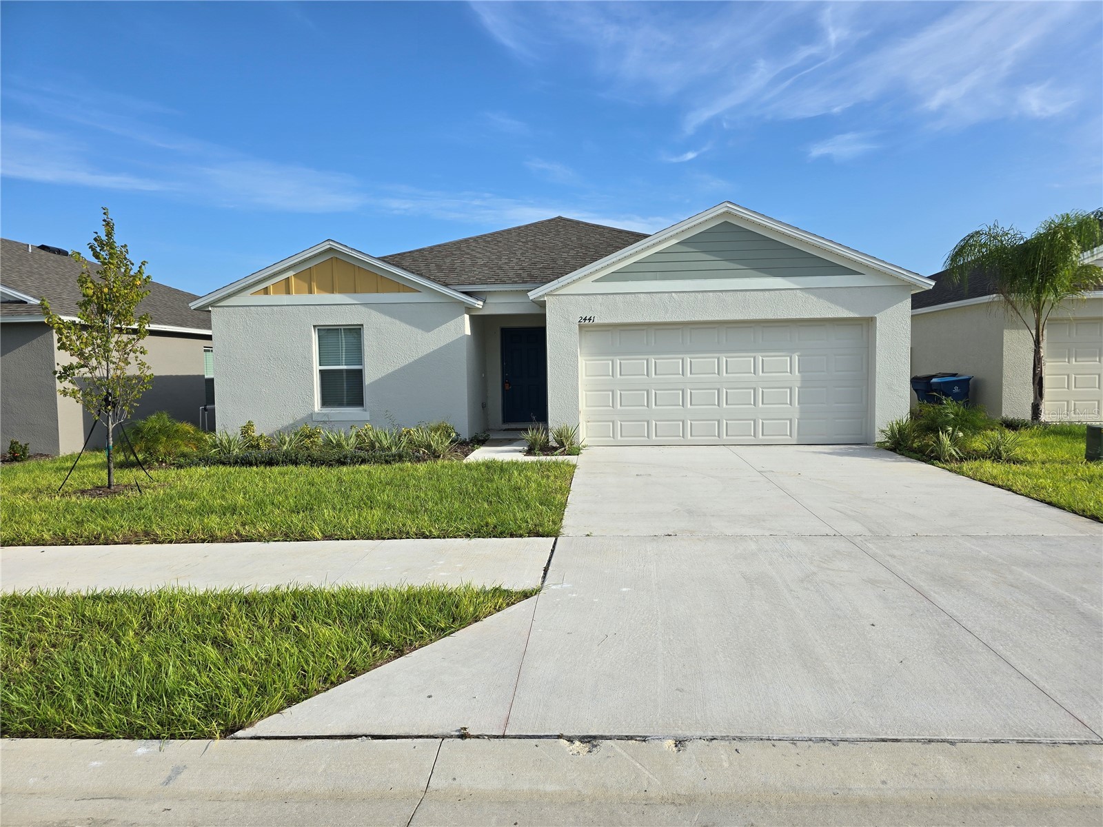 2441 OAKWOOD LANE