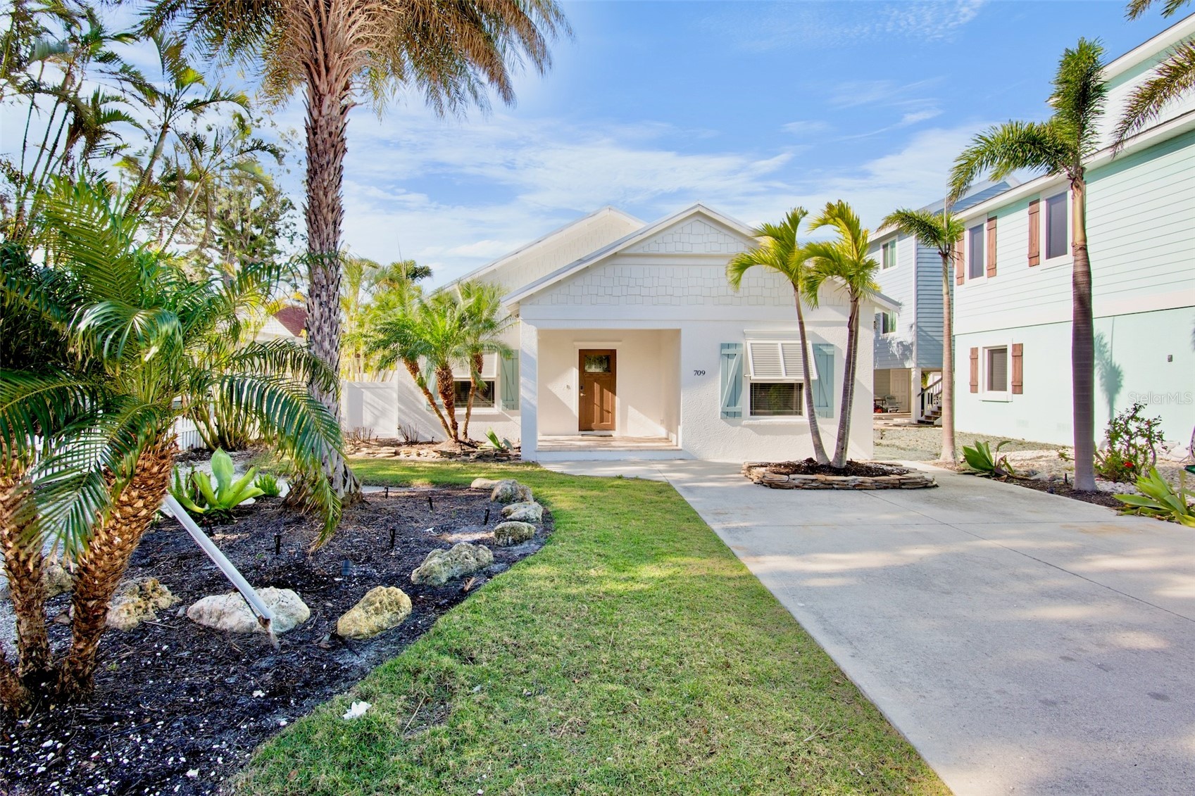 709 FERN STREET